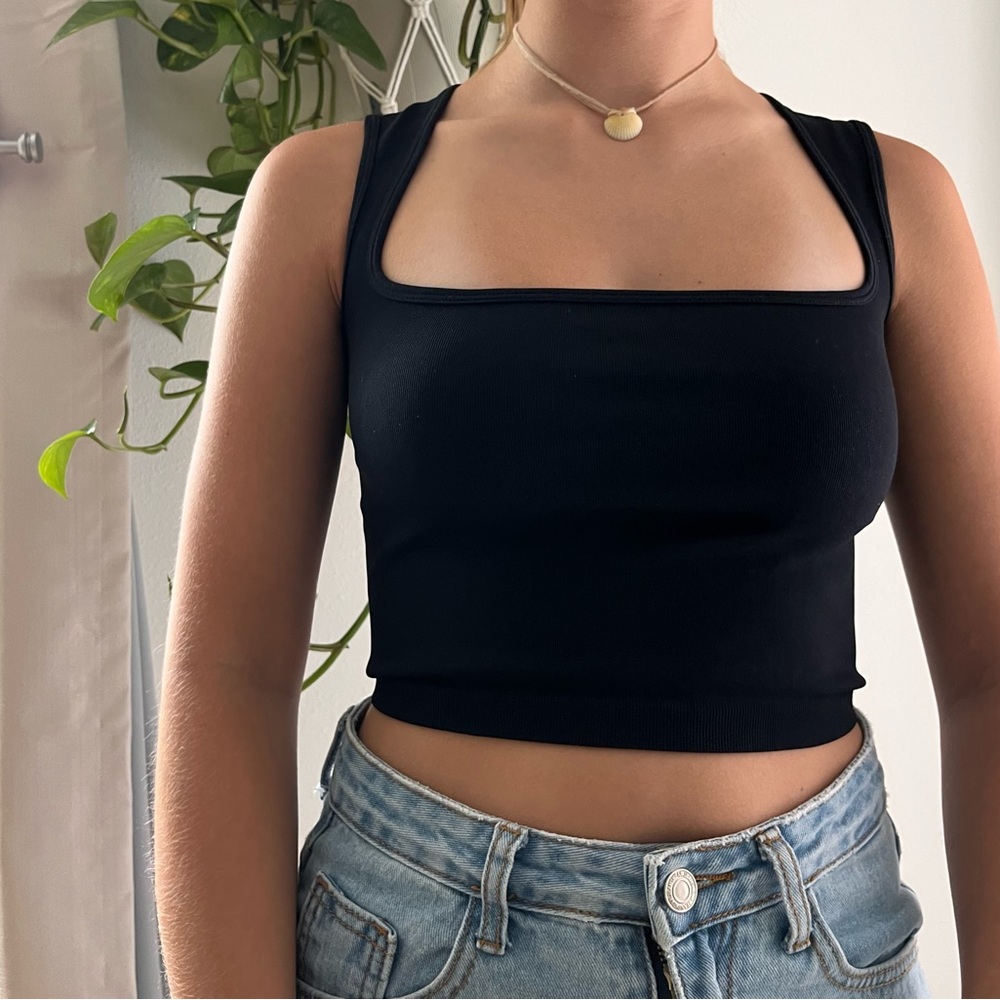 Black Square Neck Crop Top